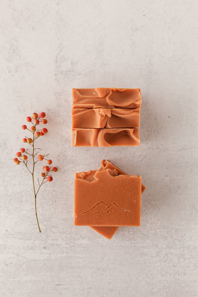 Amber Morning handmade soap bar in warm golden tones – Fig & Grove